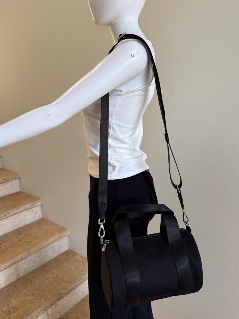 LULULEMON Knit Nylon Mini Barrel Duffle Bag Crossbody Handbag Black - Picture 8 of 8